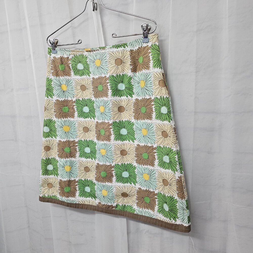 Boden A-Line Skirt with Green, Brown, and Yellow Floral Pattern.  US Size 8 - Picture 5 of 13